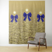 Christmas Sparkling Trees Gold Faux Navy Bow Wandkleed (In situ)