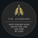 Christmas Tree retour adreslabel - Zwart Ronde Sticker<br><div class="desc">Een sierlijk feestelijk retour adreslabel met een gouden faux folie kerstboom en witte aangepaste naam / adresgegevens. Voeg eenvoudig uw aangepaste tekst toe.</div>