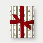 Christmas Tree Stripe Holiday Gift Wrapping Papers Cadeaupapier<br><div class="desc">Kerstboom en hulst bessen streep patroon inpakpapier</div>