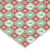 Christmas trees, snowflakes, stars, red, green tafelkleed (Gekanteld)