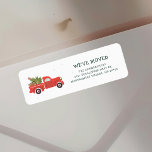 Christmas Truck Verhuisaankondiging Retouradres Etiket<br><div class="desc">Maak deze vakantie bekend met een schattig ontwerp van rode vrachtwagens. Verander eenvoudig de details op zowel de voorzijde als de achterzijde van de kaart door op de knop "Personalize" te klikken.</div>