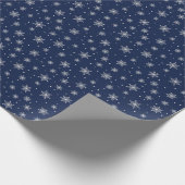 Christmas White Snowflakes Themed Packaging Black Cadeaupapier (Hoek)