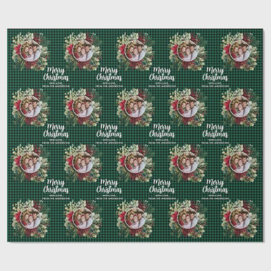 Christmas Wreath Plaids Family Photo Personalized Cadeaupapier (Vlak)