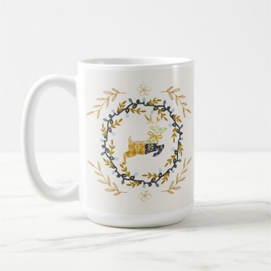 Christmastime Deer with Wreath Yellow Cream Koffiemok (Links)