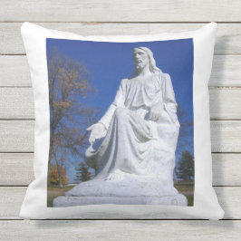 Christus beeld buitenshuis Jumbo Pillow Buitenkussen