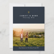 Christus is geboren met een religieuze kerstkaart