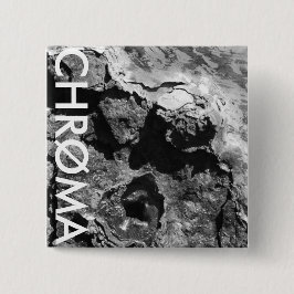 CHRØMA RUST BADGE VIERKANTE BUTTON 5,1 CM