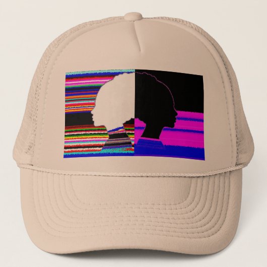 Chromatic Dual Profile – Modern Art Trucker Cap (Voorkant)