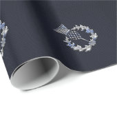 Chrome achtige koolstofvezel print Scottish Thistl Cadeaupapier (Rol Hoek)