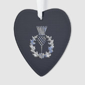Chrome achtige koolstofvezel print Scottish Thistl Ornament (voorkant)