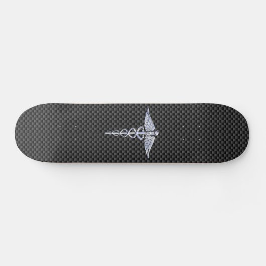 Chrome Caduceus Medical Symbol Zwarte Koolstofveze Skateboard (Horizontaal)