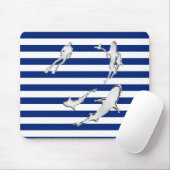 Chrome Diver en Sharks Silhouettes op Stripes Muismat (Met muis)