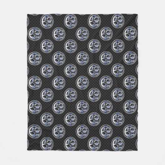 Chrome Dragon Crest in Carbon Fiber Print Fleece Deken (Voorkant)