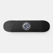 Chrome in Dragon badge on Carbon Fiber Print Persoonlijk Skateboard (Horizontaal)