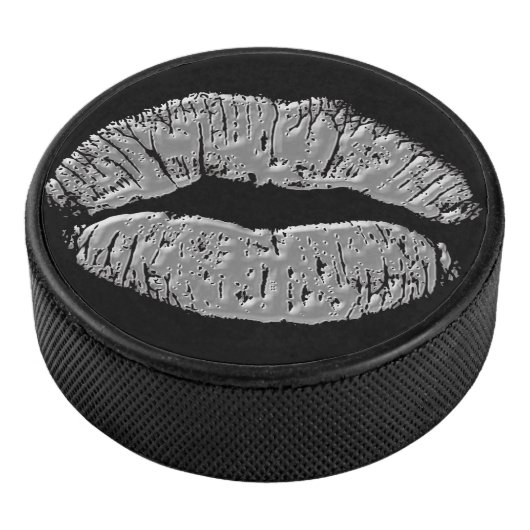 Chrome Kissinglips op Black Hockey Puck (3/4)