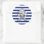 Chrome like pirate on Nautical Stripes Ronde Sticker (Tas)