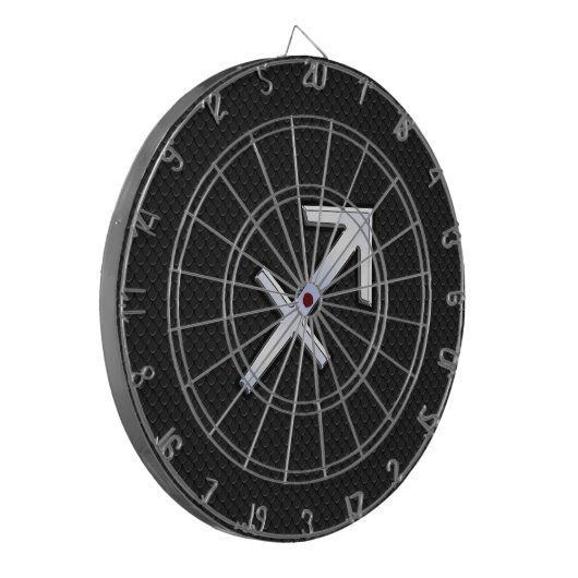 Chrome like Sagittarius Zodiac Sign on Black Dartbord (Voorkant Links)