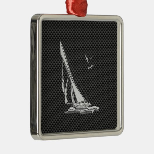 Chrome like Sailboot on Carbon Fibre Metalen Ornament (Rechts)
