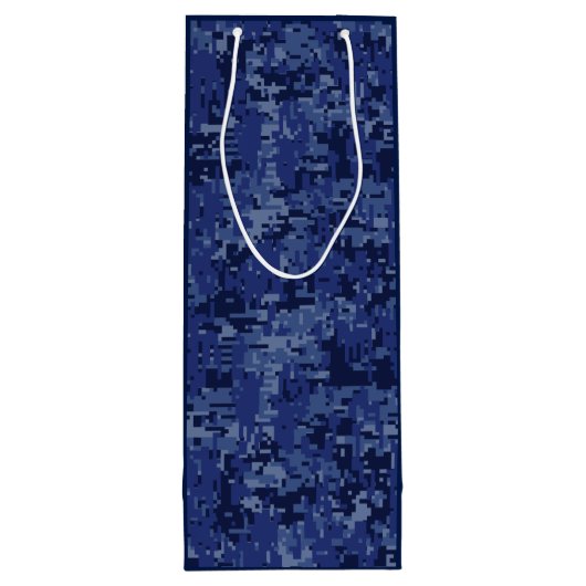 Chrome like Virgo Zodiac Sign on Blue Digital Camo Wijn Cadeautas (Achterkant)