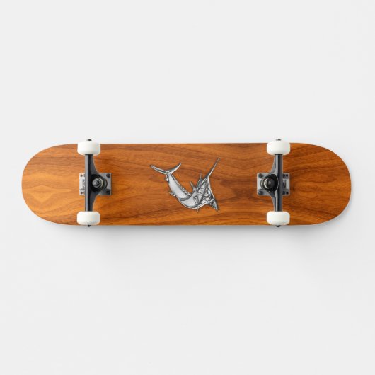 Chrome Marlin op Teak Wood Skateboard (Horizontaal)