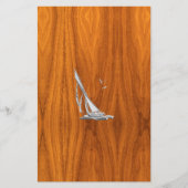 Chrome Regatta Sailboot op Teak Veneer Styles Briefpapier (Voorkant)