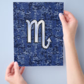 Chrome Schorpioen Sterrenbeeld op Navy Blauwe Camo Flyer (Hand)