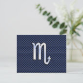 Chrome Scorpio Zodiac Sign on Blue Carbon Fibre Briefkaart (Staand voorkant)