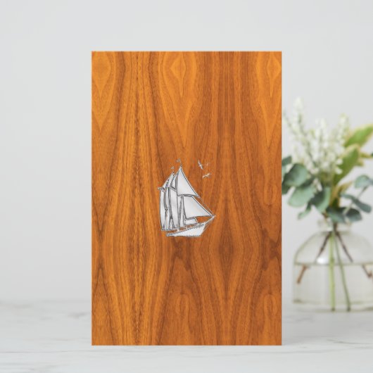Chrome Silver als Sailboot op Teak Veneer Briefpapier (Staand voorkant)