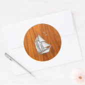 Chrome Silver als Sailboot op Teak Veneer Ronde Sticker (Envelop)