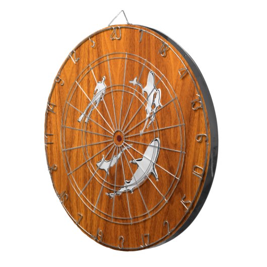 Chrome Style Diver met haaien op Teak Veneer Dartbord (Voorkant Rechts)