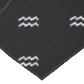 Chrome zoals Aquarius Zodiac Sign on Hevelius 1690 Tafelkleed (Gekanteld)