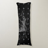 Chrome zoals het Zodiac-symbool van Aries op Hevel Lichaamskussen (Voorkant Verticaal)