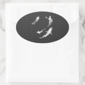 Chroom als duiker met haaien op koolstofvezel ovale sticker (Tas)