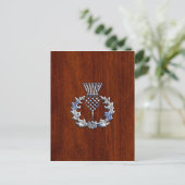 Chroom als Thistle op Mahogany Wood Style Briefkaart (Staand voorkant)