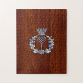 Chroom als Thistle op Mahogany Wood Style Legpuzzel (Verticaal)
