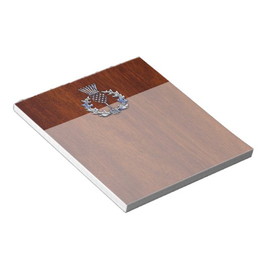 Chroom als Thistle op Mahogany Wood Style Notitieblok (Schuin)