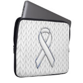 Chroom on White Knit Ribbon Awareness Print Laptop Sleeve (Voorkant Rechts)