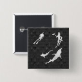 Chroomduiker met haaien op koolstofvezel vierkante button 5,1 cm (Voorkant /achterkant)