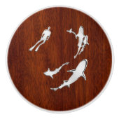 Chroomhaaien op Mahogany Grain Print Keramische Knop (Voorkant)