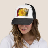 Chrysanthemum bloemen trucker pet (In situ)