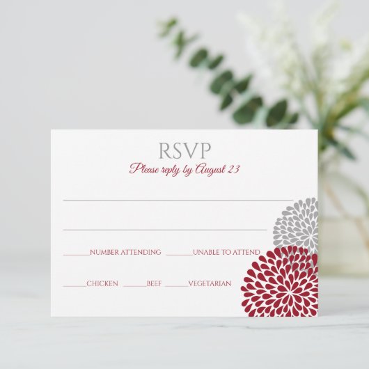 Chrysanthemum RSVP briefkaart | Marsala & Grijs (Staand voorkant)