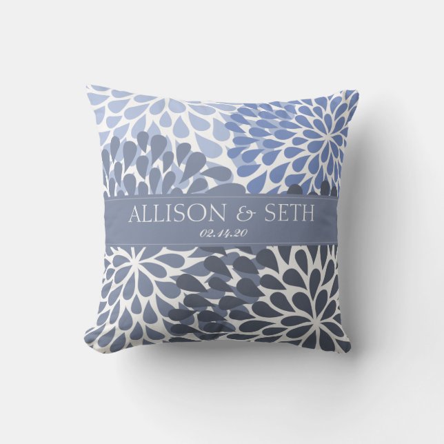 Chrysanthemum (Stonewash Blauw) Trouwfeest Cadeau Kussen (Voorkant)