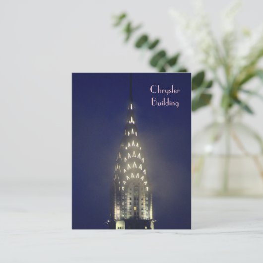 Chrysler Building Lit up to Dusk in the Mist Briefkaart (Staand voorkant)