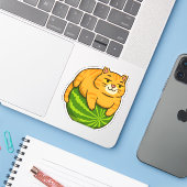 Chubby Cat op Watermelon Meme Shirt Sticker (Laptop met iPhone)