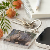 Chubby Charm: de Schattige Australische wombat Sleutelhanger (Voorkant Rechts)