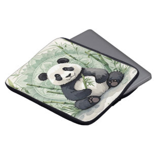 Chubby panda zittend in een lotushouding laptop sleeve