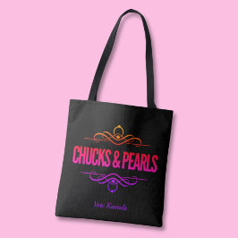 Chucks & Pearls stemmen Kamala Black Tote Bag