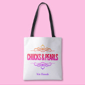 Chucks & Pearls stemmen Kamala Black Tote Bag