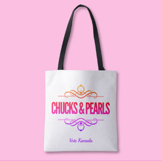 Chucks & Pearls stemmen Kamala Black Tote Bag