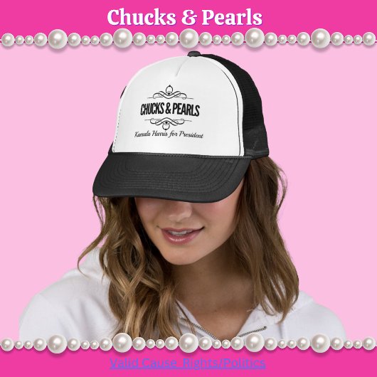 Chucks & Pearls stemmen op Kamala Trucker Pet
